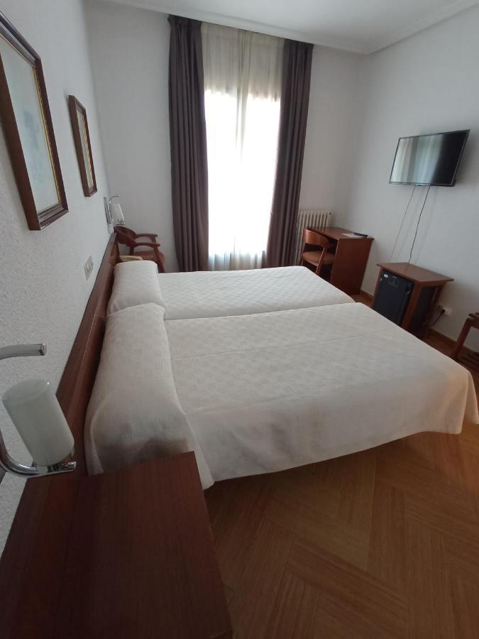Hotel Ele Acueducto Segovia Ngoại thất bức ảnh