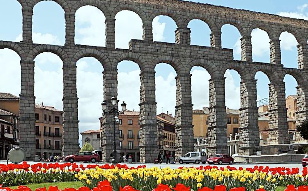 Hotel Ele Acueducto Segovia Ngoại thất bức ảnh