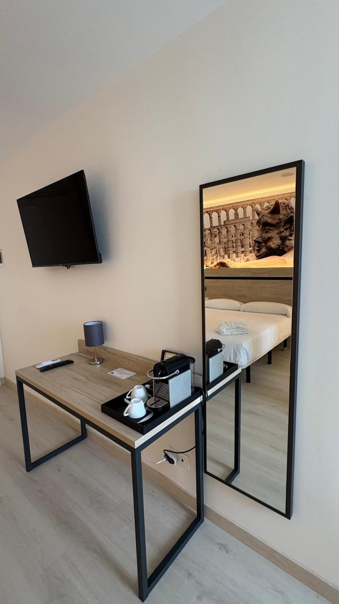Hotel Ele Acueducto Segovia Ngoại thất bức ảnh