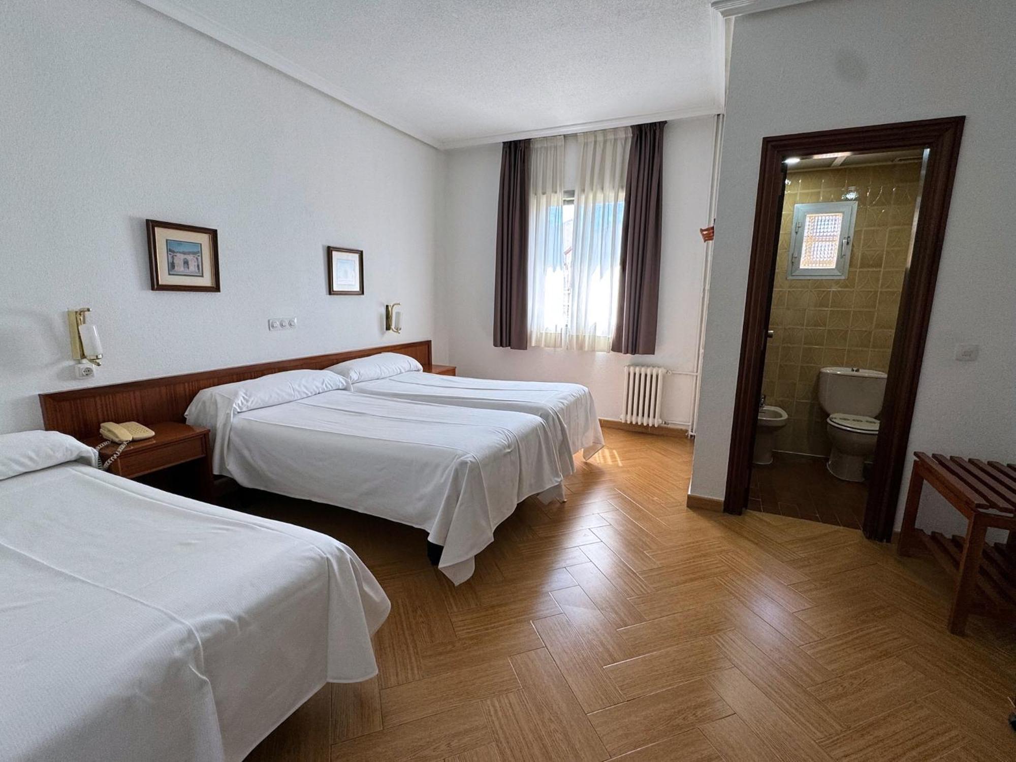 Hotel Ele Acueducto Segovia Ngoại thất bức ảnh