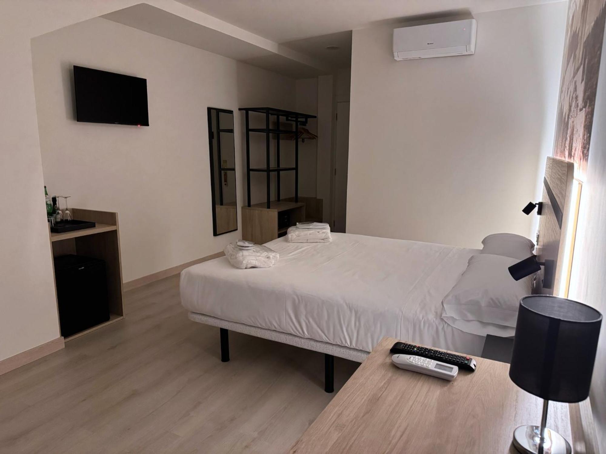 Hotel Ele Acueducto Segovia Ngoại thất bức ảnh