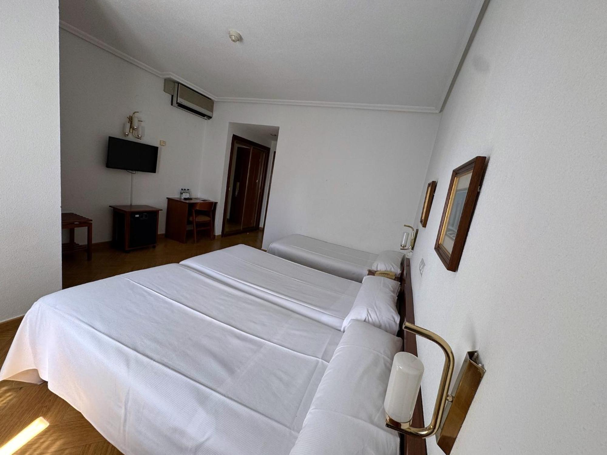 Hotel Ele Acueducto Segovia Ngoại thất bức ảnh